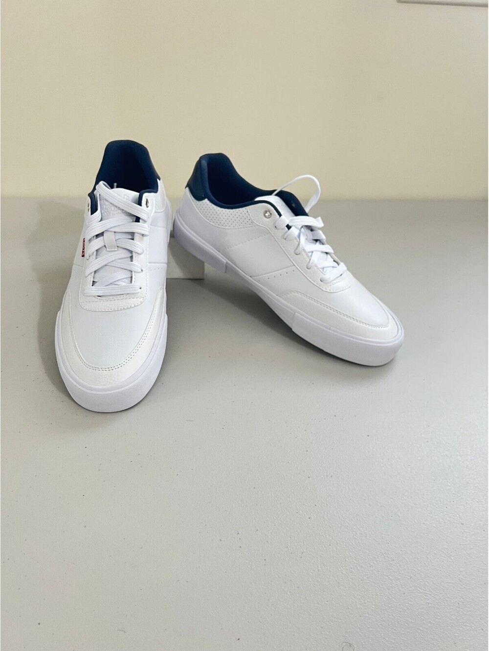 Levi's Men's Munro Faux-Leather Retro Low Top Sneakers - White, Navy